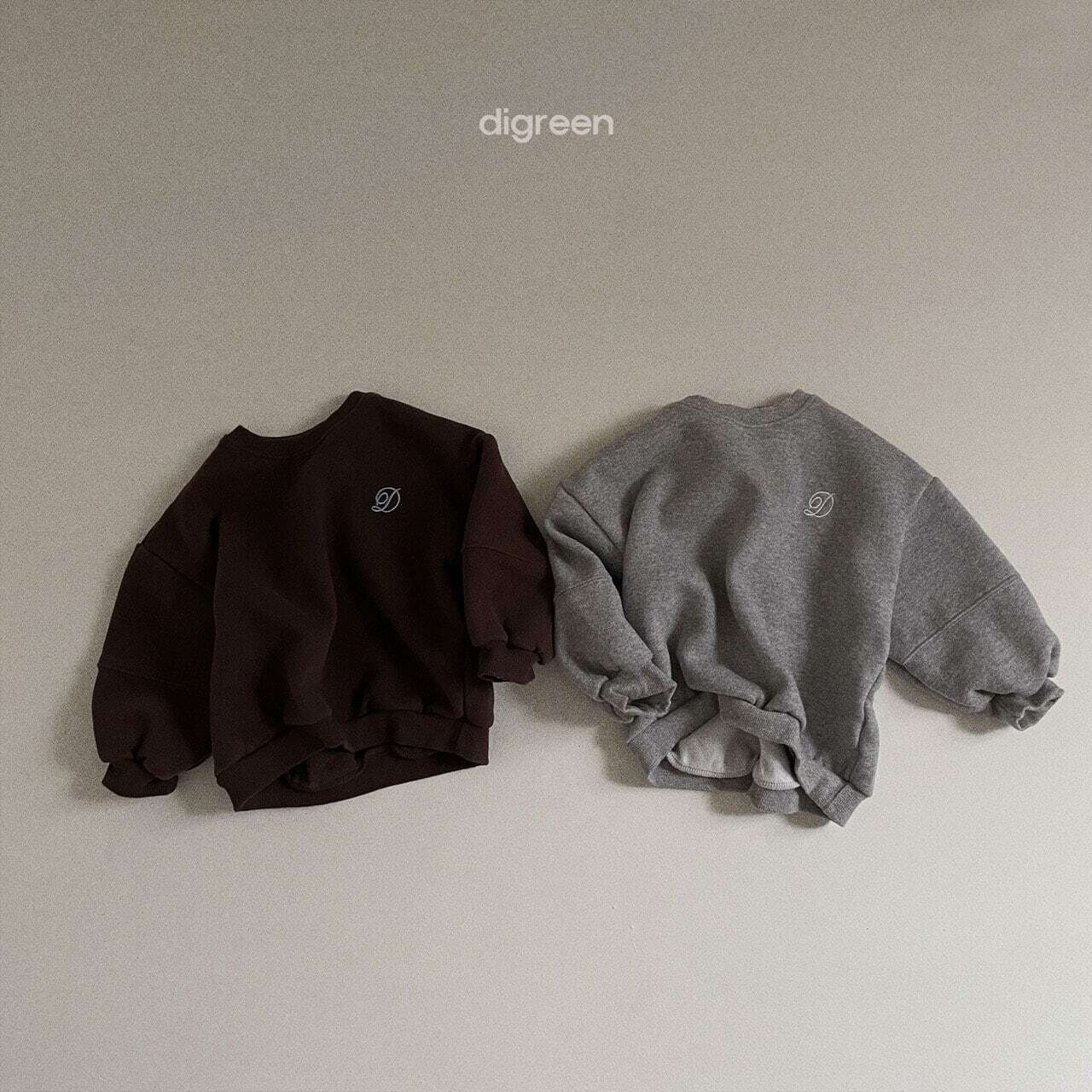 digreen dotori sweatshirt